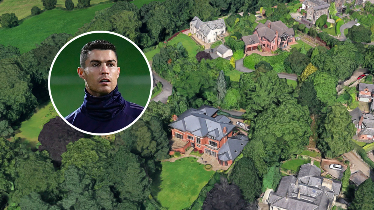 Christiano Ronaldo Selling Forme Manchester Mansion at UGX15Bn