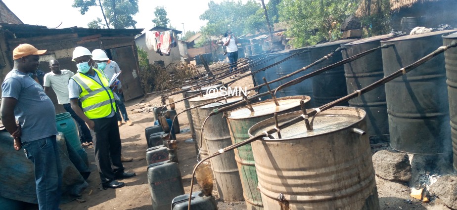 CRACKDOWN: Standards Body Impounds 6,000 Liters of Crude Waragi In Mbale City Operation